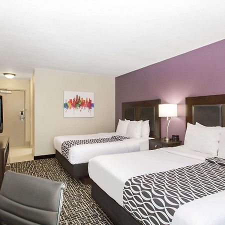 Hotel La Quinta By Wyndham Blue Springs Exterior foto